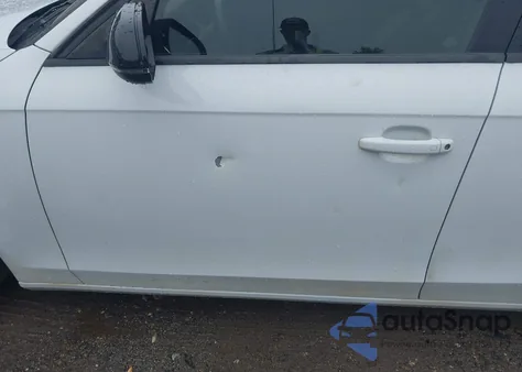 2014 Audi A4 2.0T Premium из США, поврежденный, VIN WAUBFAFL8EN007557